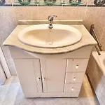 Skol 440. 1 Bed With Sea Views In Centre. Apartman Marbella