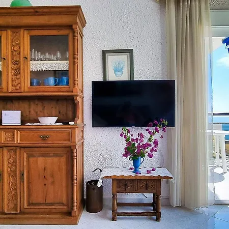 דירה Skol 440. 1 Bed With Sea Views In Centre. *