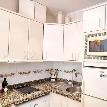 Apartment Skol 440. 1 Bed With Sea Views In Centre. Marbella