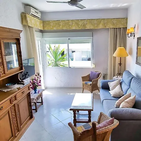 Apartment Skol 440. 1 Bed With Sea Views In Centre. *