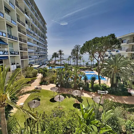 Skol 440. 1 Bed With Sea Views In Centre.