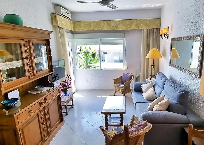 Apartment Skol 440. 1 Bed With Sea Views In Centre. *