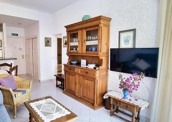 Skol 440. 1 Bed With Sea Views In Centre. 公寓 马尔韦利亚