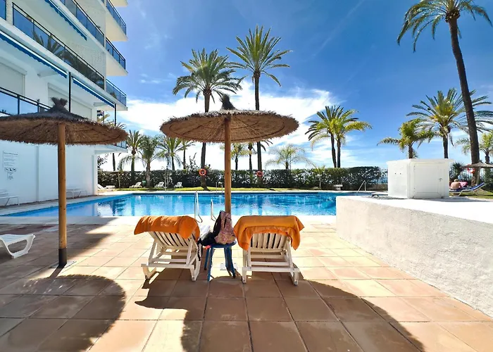 Skol 440. 1 Bed With Sea Views In Centre. * 马尔韦利亚