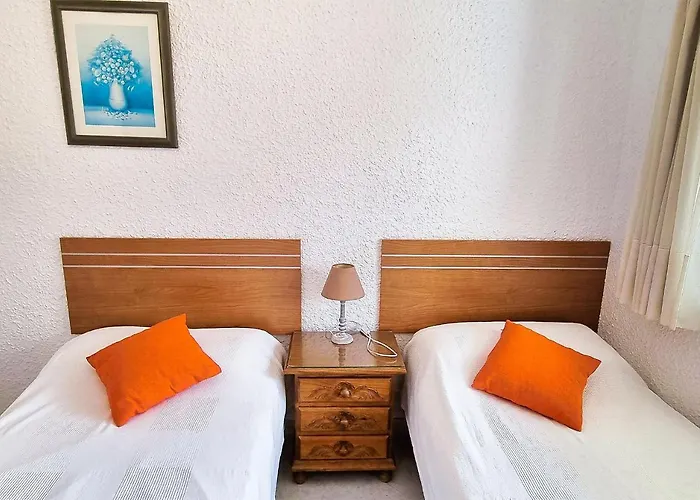 Skol 440. 1 Bed With Sea Views In Centre. *