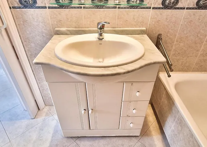 Skol 440. 1 Bed With Sea Views In Centre. Apartament Marbella